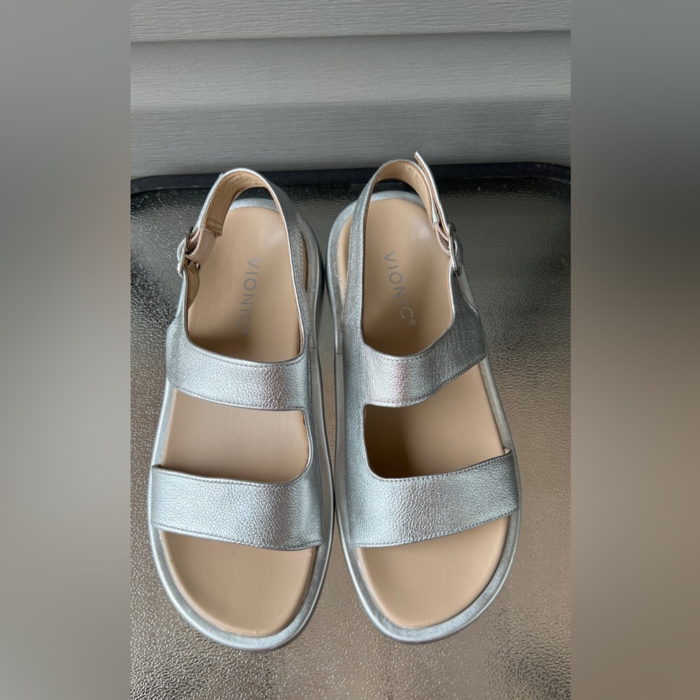Vionic Madera Slingback Sandal Women’s Sz 7